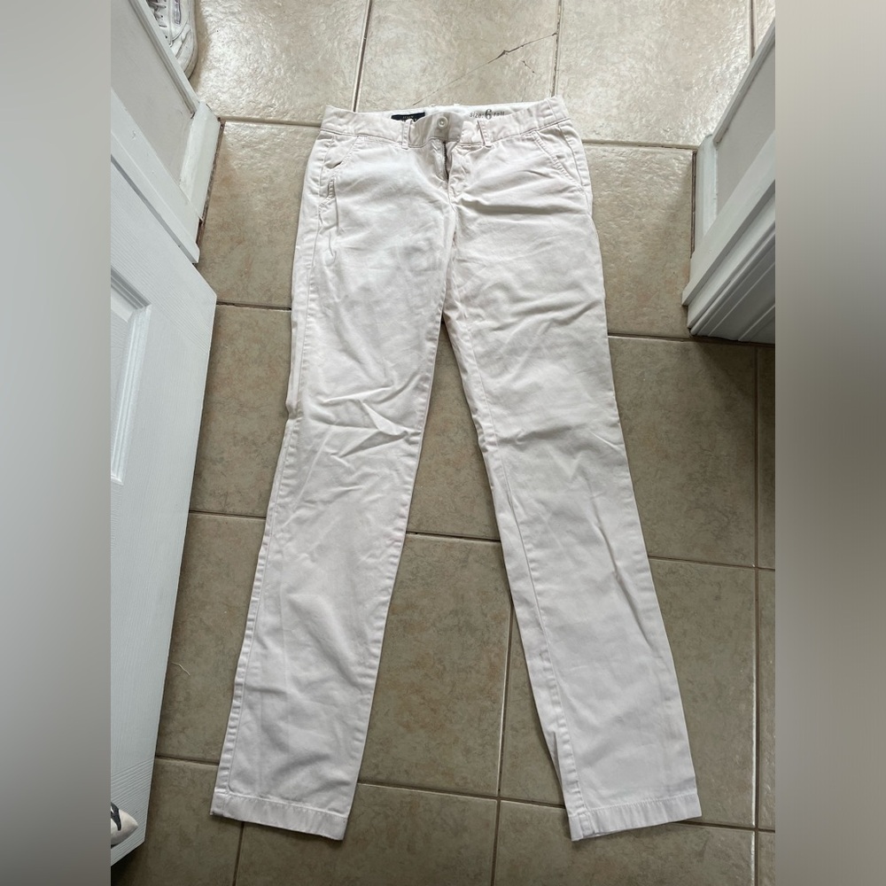BUNDLE OF VINTAGE JEANS